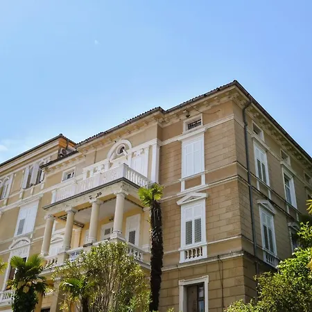 Luxury Blue Bay דירה אופטיה